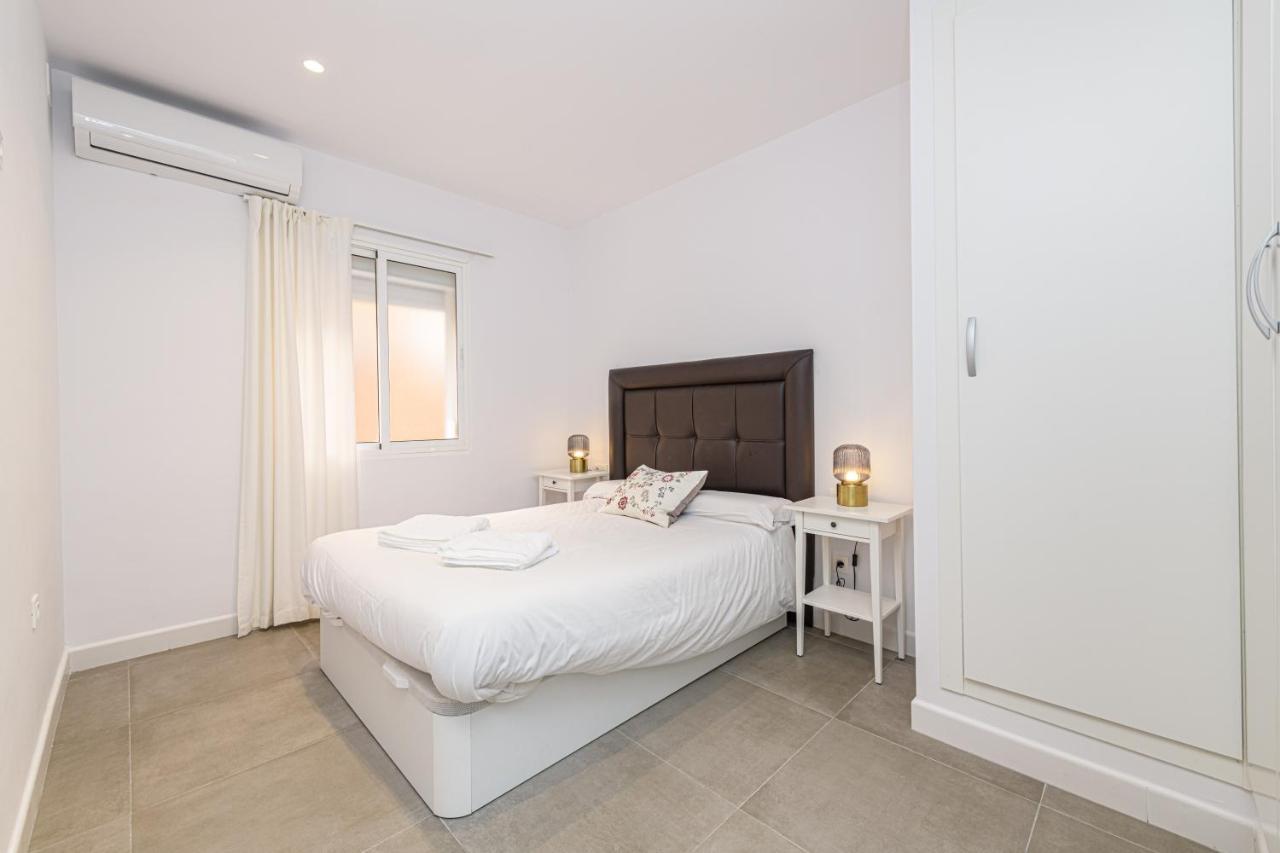 Wintowinrentals Malaga Center, Comfortable And Renovated Εξωτερικό φωτογραφία
